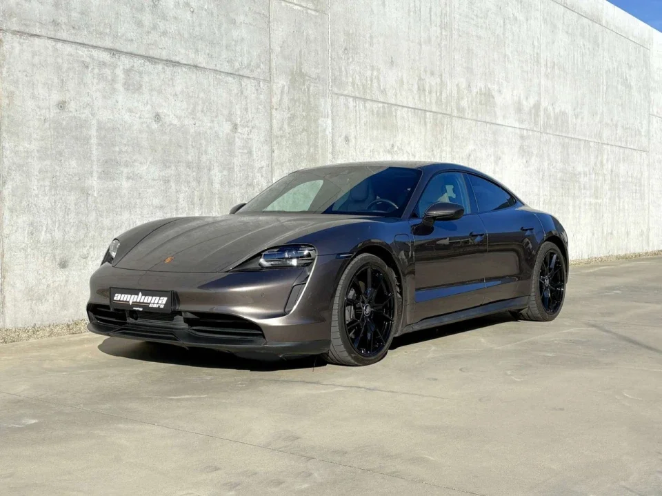 Porsche Taycan 4 97 kw Perf+