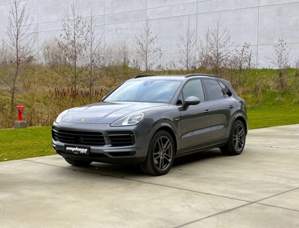Porsche Cayenne S PHEV Platinum Edition